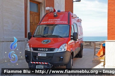 Iveco Daily IV serie restyle
Vigili del Fuoco
Comando Provinciale di Ancona
Nucleo Soccorso Subacqueo Acquatico
Allestimento Elevox
VF 26582
Parole chiave: Iveco Daily_IVserie_restyle VF26582