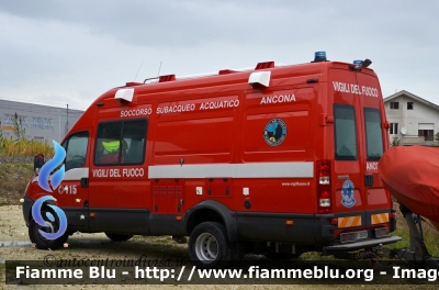 Iveco Daily IV serie restyle
Vigili del Fuoco
Comando Provinciale di Ancona
Nucleo Soccorso Subacqueo Acquatico
Allestimento Elevox
VF 26582
Parole chiave: Iveco Daily_IVserie_restyle VF26582