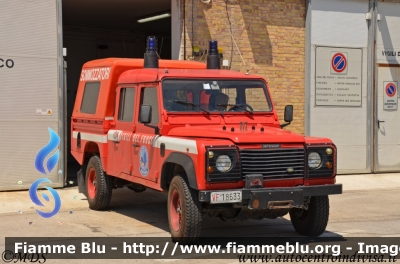 Land Rover Defender 130
Vigili del Fuoco
Comando Provinciale di Ancona
Nucleo Sommozzatori
VF 18633
Parole chiave: Land-Rover Defender_130 VF18633