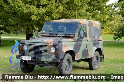 Land Rover Defender 90
Land Rover Defender 90
Aeronautica Militare
AM AI 231
Parole chiave: Land-Rover Defender_90 AMAI231