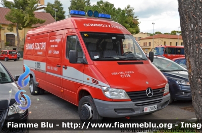 Mercedes-Benz Sprinter II serie
Vigili del Fuoco
Comando Provinciale di Grosseto
Nucleo Sommozzatori
VF 20934
Parole chiave: Mercedes-Benz Sprinter_IIserie VF20934