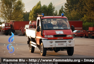 Scam SM50 4x4
Vigili del Fuoco
Corpo Permanente di Aosta
VF 21830
Parole chiave: Scam_SM50_4x4 VF21830