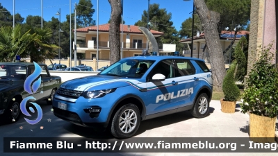 Land Rover Discovery Sport
Polizia di Stato
POLIZIA M1325
Festa della Polizia 2017
Parole chiave: Land-Rover Discovery_Sport POLIZIAM1325 Festa_della_Polizia_2017