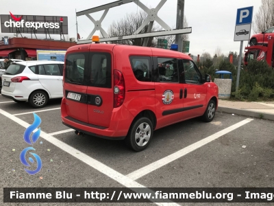 Fiat Doblò III serie
Vigili del Fuoco
Corpo Permanente di Bolzano
Berufsfeuerwehr Bozen
VF 118 BZ
Parole chiave: Fiat Doblò_IIIserie VF118BZ