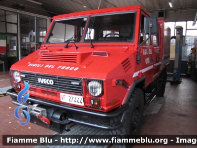 Iveco VM90
Vigili del Fuoco
Allestimento Iveco-Magirus
Ex Corpo Forestale dello Stato
VF 27444
Parole chiave: Iveco VM90 VF27444