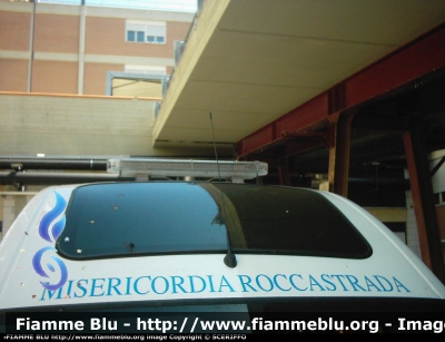 Fiat Doblò II Serie
Misericordia di Roccastrada (GR)
Particolare Tetto e Barra Lampi
Parole chiave: roccastrada misericordia doblò grosseto