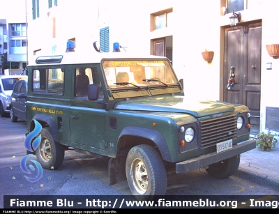 Land Rover Defender 90
Corpo Forestale dello Stato
livrea sperimentale in uso al comando CFS
della stazione di Follonica (GR)
CFS 517 AC
Parole chiave: livrea sperimentale follonica CFS517AC Land Rover Defender_90