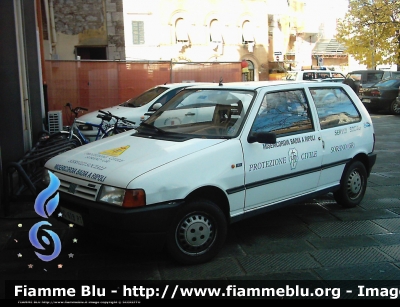 Fiat uno II serie
Misericordia di Sorano
nucleo di Protezione Civile
Parole chiave: Fiat Uno_IIserie 118_Grosseto Misericordia_Sorano Protezione_Civile