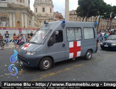 Fiat Ducato II Serie
Guardia di Finanza
Servizio Sanitario
Allestita Boneschi Centro Sud
GdiF 306 AT
Parole chiave: Fiat Ducato_IIserie GdiF306AT Ambulanza Festa_della_Repubblica_2011