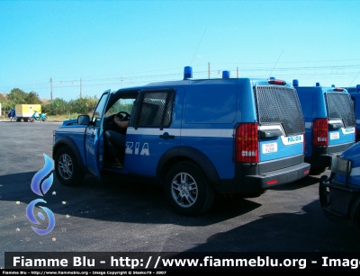 Land Rover Discovery 3
Polizia di Stato
Reparto Mobile 
POLIZIA F4998
Parole chiave: Land-Rover Discovery_3 PoliziaF4998