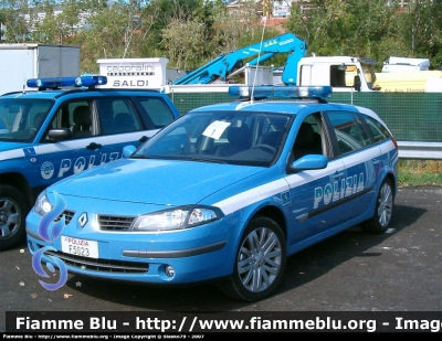 Renault Laguna Grandtour II serie
Polizia di Stato
Polizia Stradale in servizio sulla rete di Autostrade per l'Italia
Polizia F5623
Parole chiave: Renault Laguna_Grandtour_IIserie PoliziaF5623