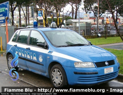 Fiat Stilo II serie
Polizia di Stato
Squadra Volante
Polizia F2531
Parole chiave: Fiat Stilo_IIserie PoliziaF2531