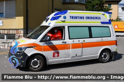 Volkswagen Transporter T6.1
A.P.S.S. Trento
118 Trentino Emergenza
Allestimento EDM Forlì
005-29
Parole chiave: Volkswagen Transporter_T6.1 ambulanza