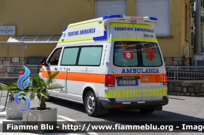 Volkswagen Transporter T6.1
A.P.S.S. Trento
118 Trentino Emergenza
Allestimento EDM Forlì
005-29
Parole chiave: Volkswagen Transporter_T6.1 ambulanza