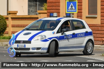 Fiat Grande Punto
Polizia Municipale Unione dei Comuni
di Copparo, Tresignana, Riva del Po
Allestimento Focaccia
POLIZIA LOCALE YA 033 AR
Parole chiave: Fiat Grande_Punto POLIZIALOCALEYA033AR