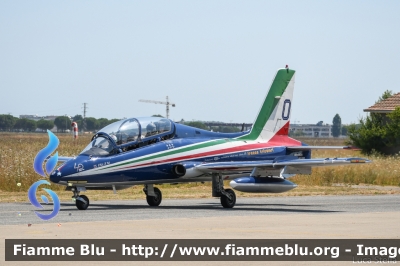 Aermacchi MB339PAN
Aeronautica Militare Italiana
313° Gruppo Addestramento Acrobatico
Stagione esibizioni 2022
Air Show Bellaria Igea Marina RN
Pony 0
Parole chiave: Aermacchi MB339PAN