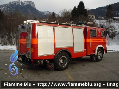 Fiat 130NC
Vigili del Fuoco
Unione Distrettuale di Primiero
Corpo Volontario del Consorzio del Primiero(TN)
Allestimento Baribbi
VF G85 TN
Foto VVF Primiero
Parole chiave: Fiat 130NC VFG85TN