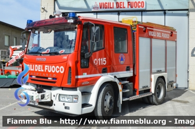 Iveco EuroCargo SuperCity 120E24 II serie
Vigili del Fuoco
Comndo Provinciale di Ferrara
Distaccamento Volontario di Bondeno
AutoPompaSerbatoio allestimento Iveco-Magirus
VF 24530
Parole chiave: Iveco EuroCargo_SuperCity_120E24_IIserie VF24530