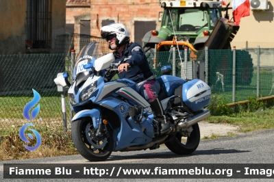 Yamaha FJR 1300 II serie
Polizia di Stato
Polizia Stradale
Allestimento Elevox
in scorta al Giro d'Italia 2024
Moto 10
Parole chiave: Yamaha FJR_1300_IIserie Giro_D_Italia_2024