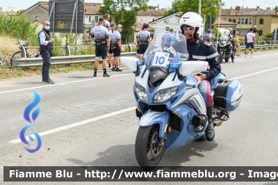 Yamaha FJR 1300 II serie
Polizia di Stato
Polizia Stradale
Allestimento Elevox
POLIZIA G3094
in scorta al Giro d'Italia 2021
Moto "10"
Parole chiave: Yamaha FJR_1300_IIserie POLIZIAG3094 Giro_Italia_2021