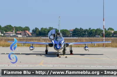 Aermacchi MB339PAN
Aeronautica Militare Italiana
313° Gruppo Addestramento Acrobatico
Stagione esibizioni 2022
Air Show Bellaria Igea Marina RN
Pony 10
Parole chiave: Aermacchi MB339PAN