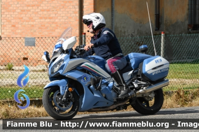 Yamaha FJR 1300 II serie
Polizia di Stato
Polizia Stradale
Allestimento Elevox
in scorta al Giro d'Italia 2024
Moto 10
Parole chiave: Yamaha FJR_1300_IIserie Giro_D_Italia_2024