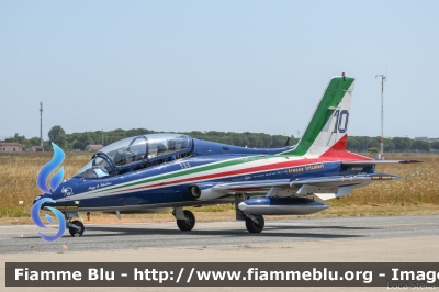 Aermacchi MB339PAN
Aeronautica Militare Italiana
313° Gruppo Addestramento Acrobatico
Stagione esibizioni 2022
Air Show Bellaria Igea Marina RN
Pony 10
Parole chiave: Aermacchi MB339PAN