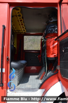 Iveco OM 160
Vigili del Fuoco
Comando Provinciale di Forlì Cesena
Distaccamento Volontario di Modigliana
AutoPompaSerbatoio allestimento Baribbi
VF 13471
Parole chiave: Iveco-OM 160 VF10282