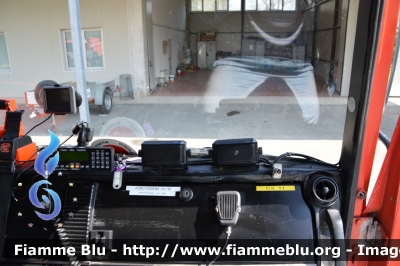 Iveco OM 160
Vigili del Fuoco
Comando Provinciale di Forlì Cesena
Distaccamento Volontario di Modigliana
AutoPompaSerbatoio allestimento Baribbi
VF 13471
Parole chiave: Iveco-OM 160 VF10282