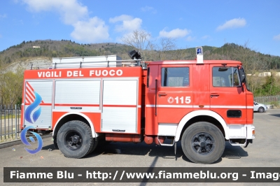 Iveco OM 160
Vigili del Fuoco
Comando Provinciale di Forlì Cesena
Distaccamento Volontario di Modigliana
AutoPompaSerbatoio allestimento Baribbi
VF 13471
Parole chiave: Iveco-OM 160 VF13471