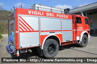 Iveco OM 160
Vigili del Fuoco
Comando Provinciale di Forlì Cesena
Distaccamento Volontario di Modigliana
AutoPompaSerbatoio allestimento Baribbi
VF 13471
Parole chiave: Iveco-OM 160 VF13471