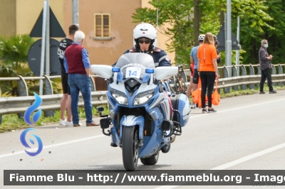 Yamaha FJR 1300 II serie
Polizia di Stato
Polizia Stradale
Allestimento Elevox
POLIZIA G3098
in scorta al Giro d'Italia 2021
Moto "14"
Parole chiave: Yamaha FJR_1300_IIserie POLIZIAG3098 Giro_D_Italia_2021