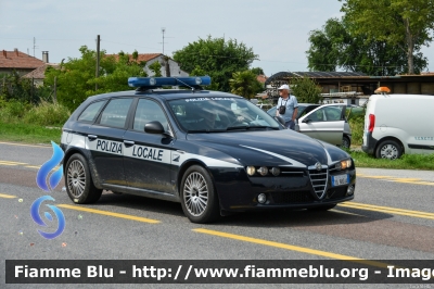 Alfa-Romeo 159 Sportwagon
Polizia Locale Polesine Superiore
Comune di Castelmassa (RO)
Allestita Ciabilli
POLIZIA LOCALE YA 880 AA
Parole chiave: Alfa-Romeo 159_Sportwagon POLIZIALOCALEYA880AA 1000_Miglia_2023