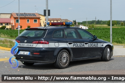 Alfa-Romeo 159 Sportwagon
Polizia Locale Polesine Superiore
Comune di Castelmassa (RO)
Allestita Ciabilli
POLIZIA LOCALE YA 880 AA
Parole chiave: Alfa-Romeo 159_Sportwagon POLIZIALOCALEYA880AA 1000_Miglia_2023