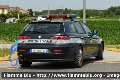 Alfa-Romeo 159 Sportwagon
Polizia Locale Polesine Superiore
Comune di Castelmassa (RO)
Allestita Ciabilli
POLIZIA LOCALE YA 880 AA
Parole chiave: Alfa-Romeo 159_Sportwagon POLIZIALOCALEYA880AA 1000_Miglia_2023