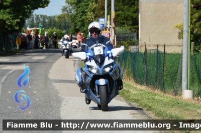 Yamaha FJR 1300 II serie
Polizia di Stato
Polizia Stradale
Allestimento Elevox
in scorta al Giro d'Italia 2024
Moto 15
Parole chiave: Yamaha FJR_1300_IIserie Giro_D_Italia_2024