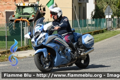 Yamaha FJR 1300 II serie
Polizia di Stato
Polizia Stradale
Allestimento Elevox
in scorta al Giro d'Italia 2024
Moto 15
Parole chiave: Yamaha FJR_1300_IIserie Giro_D_Italia_2024