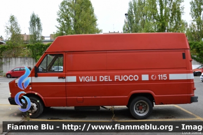 Iveco Daily I serie
Vigili del Fuoco
Comando Provinciale di Modena
VF 16060
Parole chiave: Iveco Daily_Iserie VF16060