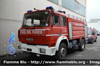 Iveco 190-26
Vigili del Fuoco
Comando Provinciale di Brescia
AutoBottePompa allestimento Baribbi
VF 16393
Parole chiave: Iveco 190-26 VF16393 Reas_2014