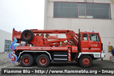 Astra BM305F
Vigili del Fuoco
Comando Provinciale di Breascia
AutoGru da 30 ton allestimento Cormach
VF 16946
Parole chiave: Astra BM305F VF16946 Reas_2014