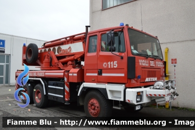 Astra BM305F
Vigili del Fuoco
Comando Provinciale di Breascia
AutoGru da 30 ton allestimento Cormach
VF 16946
Parole chiave: Astra BM305F VF16946 Reas_2014