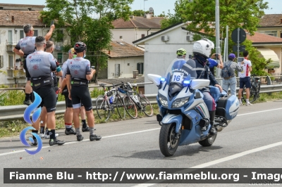 Yamaha FJR 1300 II serie
Polizia di Stato
Polizia Stradale
Allestimento Elevox
POLIZIA G3082
In Scorta al giro d’Italia
Moto “16”
Parole chiave: Yamaha FJR_1300_IIserie POLIZIAG3082 Giro_D_Italia_2021