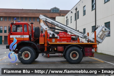 Man-Meccanica F99 4x4
Vigili del Fuoco
Comando Provinciale Ferrara
Allestimento Man-Bonfiglioli
VF17060
Parole chiave: Man-Meccanica F99_4x4 VF17060