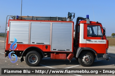 Iveco Zeta 65-12
Vigili del Fuoco
Comando Provinciale di Bologna
Distaccamento Volontario di Medicina
Polisoccorso allestito Baribbi
VF 17197
Parole chiave: Iveco-Zeta 65-12 VF17197