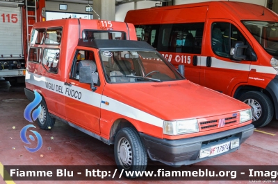 Fiat Fiorino II serie
Vigili del Fuoco
Comando Provinciale di Padova
VF 17674
Parole chiave: Fiat Fiorino_IIserie VF17674