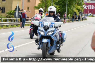 Yamaha FJR 1300 II serie
Polizia di Stato
Polizia Stradale
Allestimento Elevox
POLIZIA G3093
in scorta al Giro d'Italia 2021
Moto "17"
Parole chiave: Yamaha FJR_1300_IIserie POLIZIAG3093 Giro_D_Italia_2021