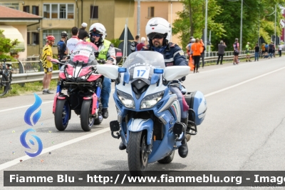 Yamaha FJR 1300 II serie
Polizia di Stato
Polizia Stradale
Allestimento Elevox
POLIZIA G3093
in scorta al Giro d'Italia 2021
Moto "17"
Parole chiave: Yamaha FJR_1300_IIserie POLIZIAG3093 Giro_D_Italia_2021