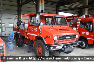 Iveco VM90
Vigili del Fuoco
Comando Provinciale di Modena
Distaccamento Permanente di Pavullo nel Frignano 
Allestimento Iveco-Magirus
Ricondizionato Carrozzeria Fortini
VF 18043
Parole chiave: Iveco VM90 VF18043