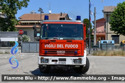 Iveco EuroFire 150E27 I serie
Vigili del Fuoco
Comando Provinciale di Forlì Cesena
Distaccamento Volontario di Cesenatico
AutoPompaSerbatoio allestimento Iveco-Magirus
VF 18415
Parole chiave: Iveco EuroFire_150E27_Iserie VF18415