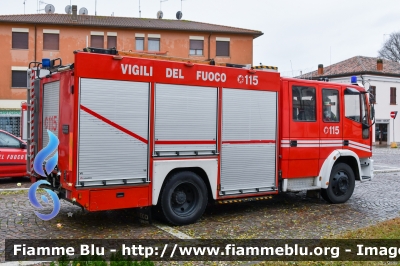 Iveco EuroFire 150E27 I serie
Vigili del Fuoco
Comando Provinciale di Ferrara
DistaccamentoVolontario di Copparo
AutoPompaSerbatoio allestimento Iveco-Magirus
VF 18545
Parole chiave: Iveco EuroFire_150E27_serie VF18545 Santa_Barbara_2022